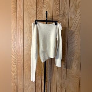 Double Zero Off Shoulder Asymmetrical Hem Knit Sweater Size Small